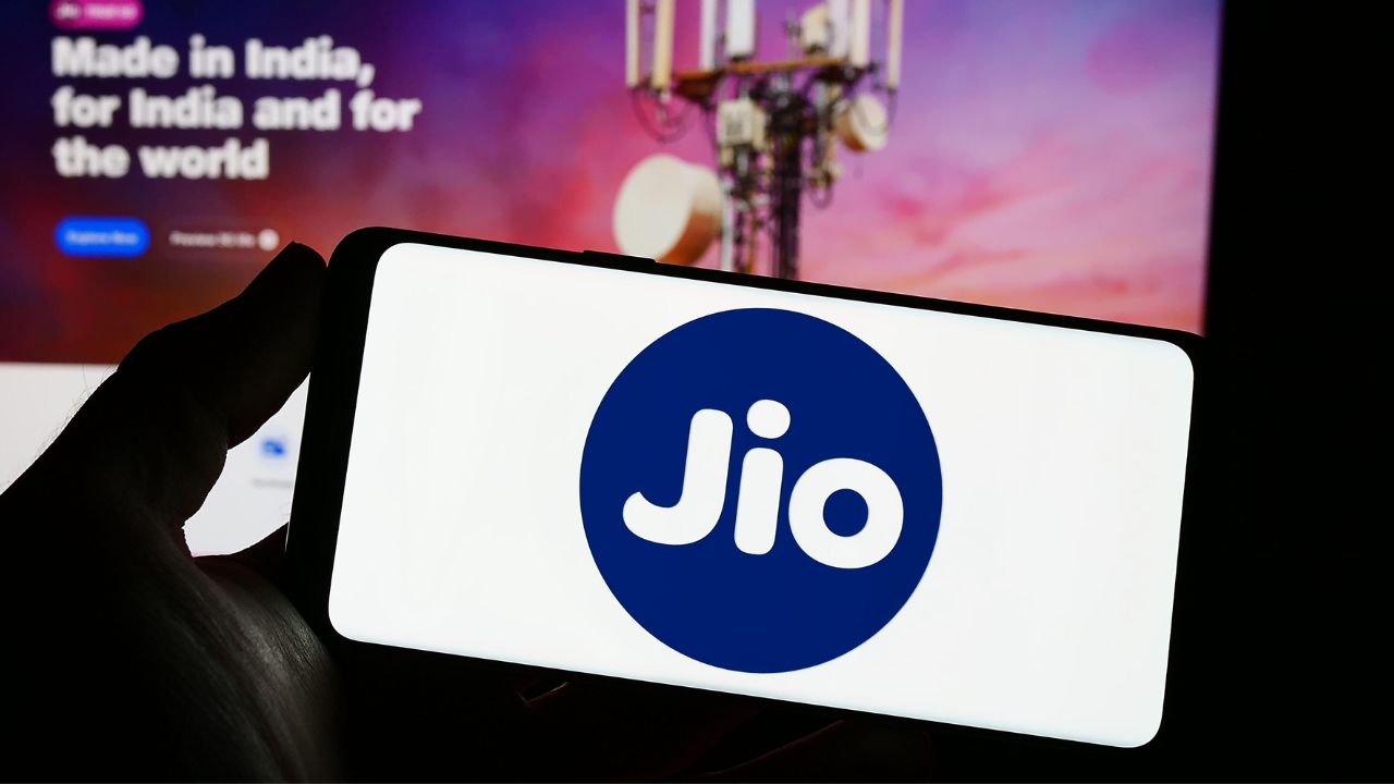 jio rs 3599 annual recharge plan 365 days validity 912gb data unlimited 5g ott and google gemini pro free