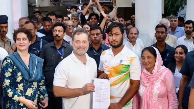 Rahul Gandhi: పెల్లెట్ గన్ ఘటనపై రాహుల్ గాంధీ ధర్నా.. ఎట్టకేలకు ఎఫ్‌ఐఆర్ నమోదు