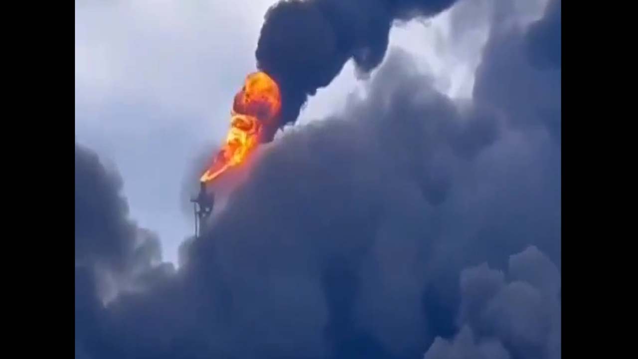 russia amur gas chemical complex explosion 7 dead