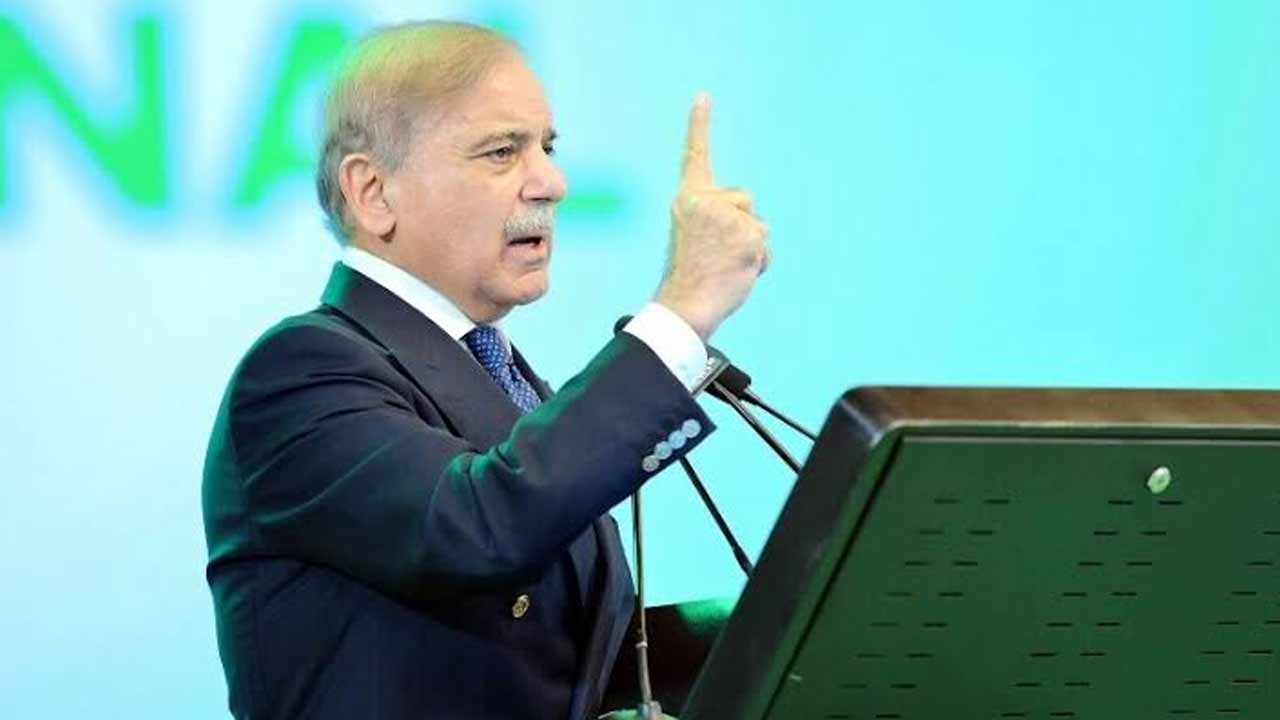 shehbaz sharif warns india over indus waters recalls 2025 conflict