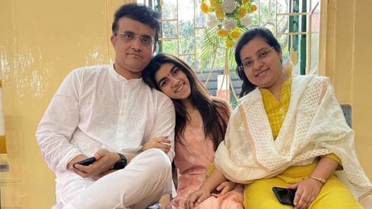 Sourav Ganguly Death Threats: మిమ్మల్ని చంపేస్తాం.. సౌరవ్ గంగూలీ, సతీమణి డోనాకి బెదిరింపులు!