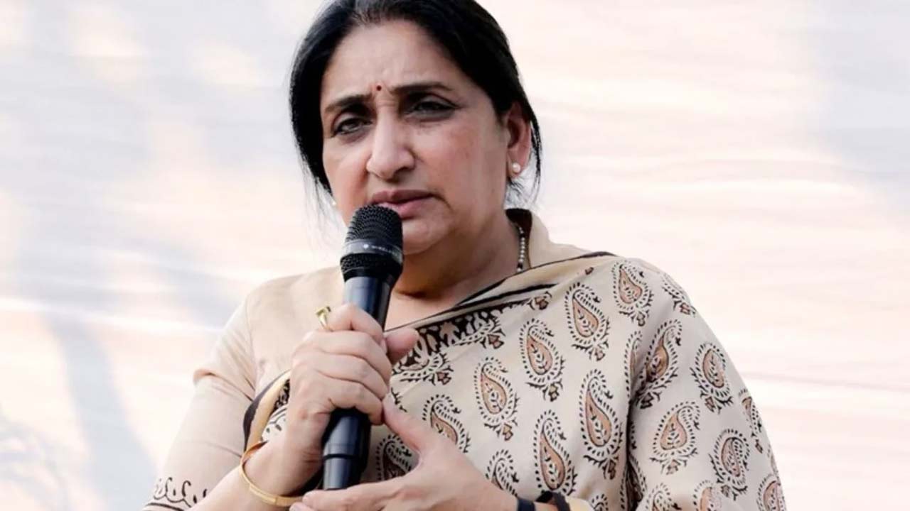 sunetra pawar gungi gudiya row congress ncp maharashtra