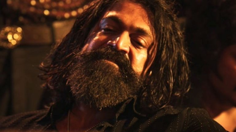 Toxic Advance Booking: రిలీజ్‌కు ముందే యష్ ‘టాక్సిక్’ రికార్డు.. ‘ధురందర్’ను దాటేసిన బుకింగ్స్!