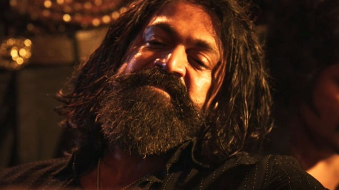 Toxic Advance Booking: రిలీజ్‌కు ముందే యష్ ‘టాక్సిక్’ రికార్డు.. ‘ధురందర్’ను దాటేసిన బుకింగ్స్!
