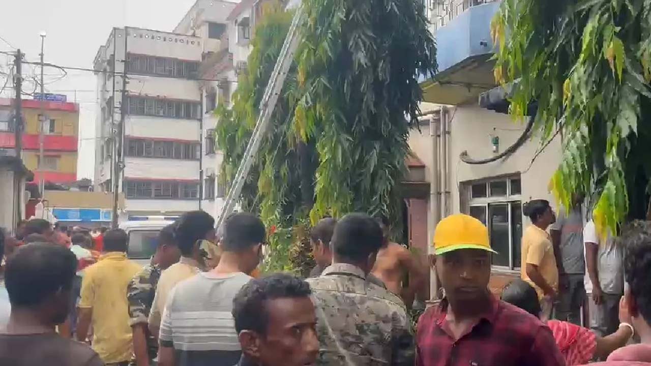 West Bengal Hotel Fire: బీర్భూమ్‌లో ఘోర అగ్నిప్రమాదం.. హోటల్‌లో ఏడుగురు సజీవ దహనం