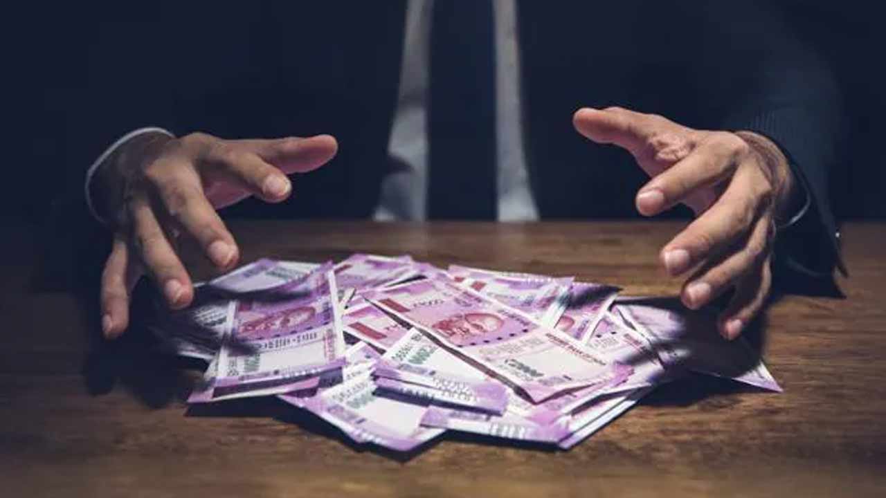 Chit Fund Scam: రూ.2,000 కోట్ల చిట్‌ఫండ్ స్కామ్.. వెల్ఫేర్ గ్రూప్‌పై ఈడీ దాడులు..