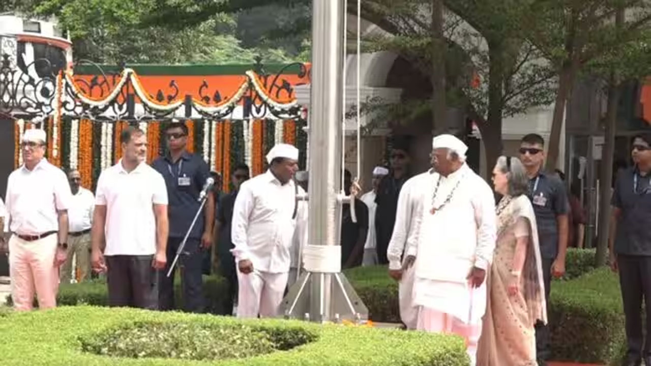 Vande Mataram Controversy: ‘వందేమాతరం’పై రాజకీయ దుమారం.. కాంగ్రెస్ కార్యాలయంలో ఏం జరిగింది?