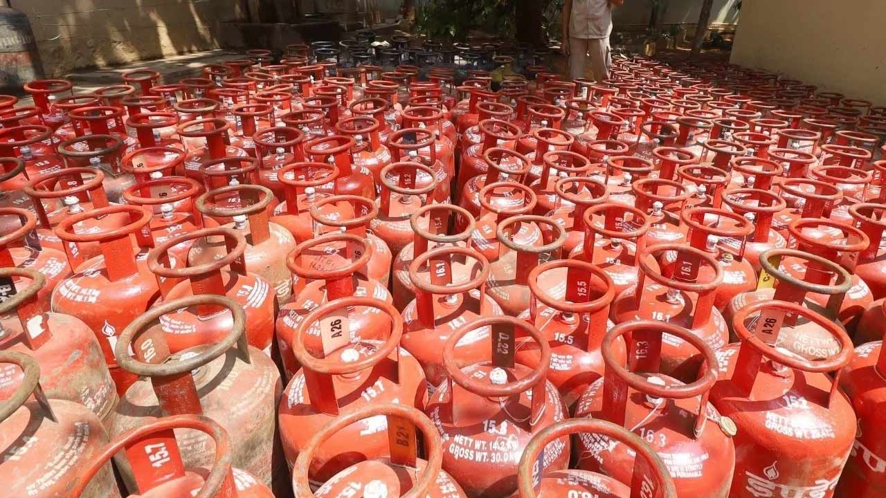 hyderabad illegal mini gas cylinder racket busted