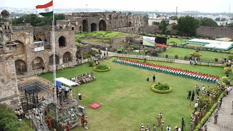 Golconda Traffic : గోల్కొండకు రేపు వెళ్లే వారూ.. ఈ రూట్లు గుర్తుపెట్టుకోండి.!