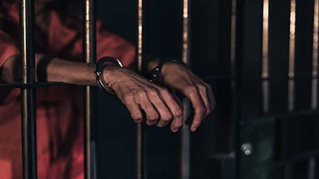 POCSO Court : వ్యభిచార ముఠాకు కోర్టు షాక్.. 5 మందికి లైఫ్, 33 మందికి కఠిన శిక్షలు.!