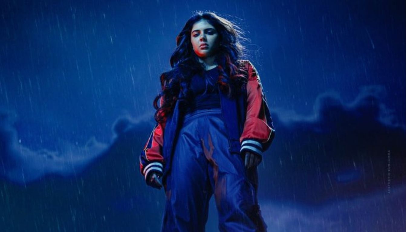 Mollywood : ఫీమేల్ సెంట్రిక్ ఇండస్ట్రీహిట్ చిత్రాన్ని బీట్ చేయలేకపోతున్న మాలీవుడ్ స్టార్స్