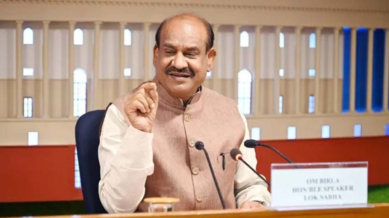 TMC Rebel MPs: 20 మంది TMC రెబల్ ఎంపీలకు షాక్.. అనర్హత పిటిషన్‌పై స్పీకర్ కీలక చర్య