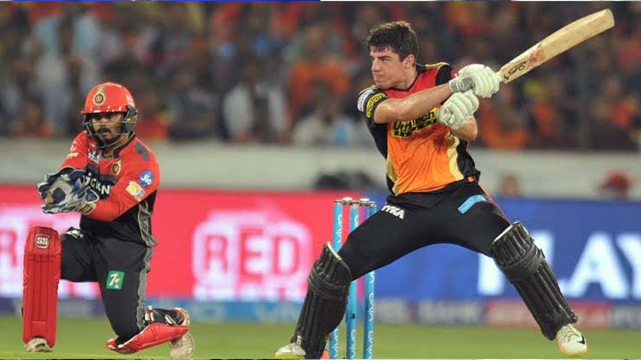 SRH Player: 51 బంతుల్లో 111 పరుగులు.. ఓ రేంజ్‌లో రెచ్చిపోయిన సన్ రైజర్స్ మాజీ ఆటగాడు..
