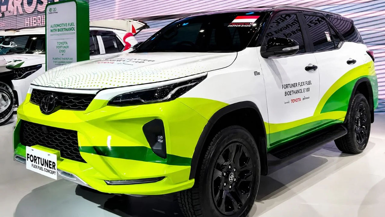 Toyota Fortuner: పెట్రోల్, డీజిల్‌కు గుడ్ బై.. 100% ఇథనాల్‌తో నడిచే కొత్త టొయోటా ఫార్చ్యూనర్ వచ్చేసిందోచ్..!