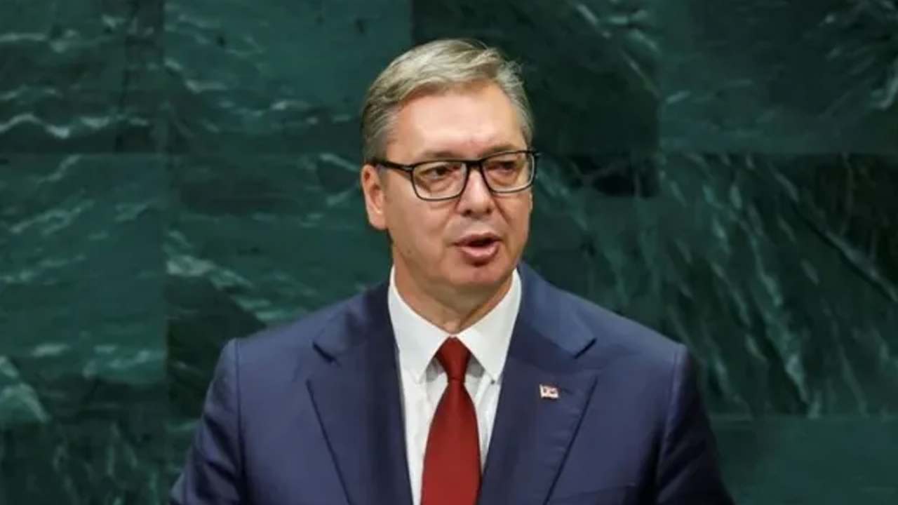 Aleksandar Vucic Resigns: సెర్బియాలో కీలక రాజకీయ పరిణామం.. అధ్యక్ష పదవికి వుసిచ్ రాజీనామా