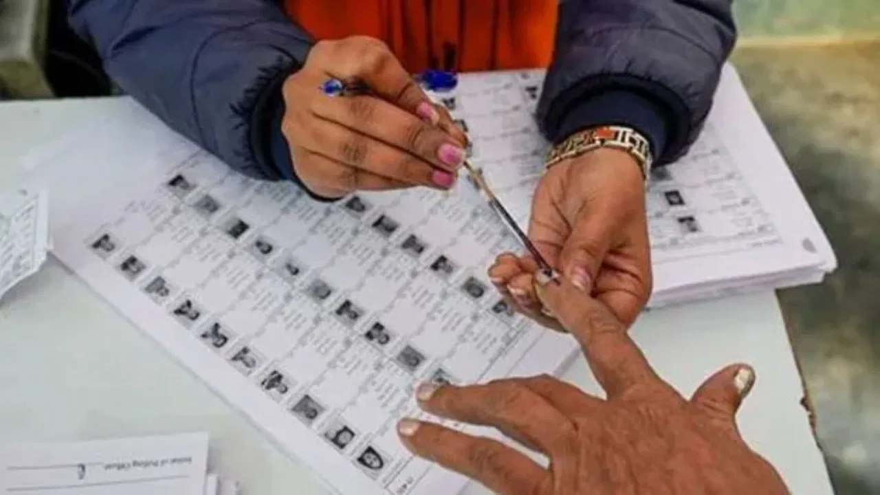 Bypolls: తమిళనాడు సహా 5 రాష్ట్రాల్లో బైపోల్స్ షెడ్యూల్ విడుదల.. పోలింగ్ ఎప్పుడంటే..!