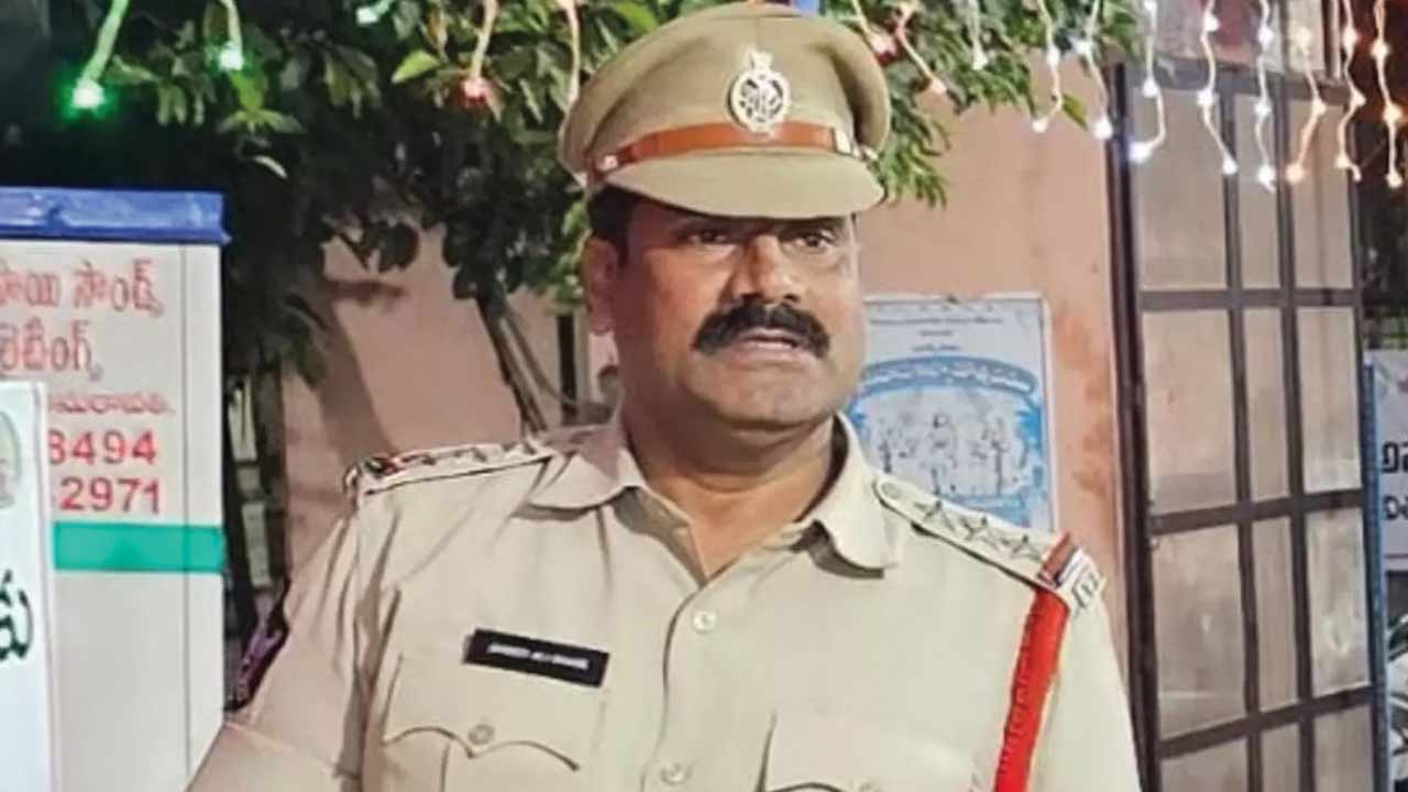 Vijayawada CI Ali Death Case: సీఐ అలీ మృతి కేసులో కీలక పరిణామం.. కానిస్టేబుల్ ఫిర్యాదుతో..!