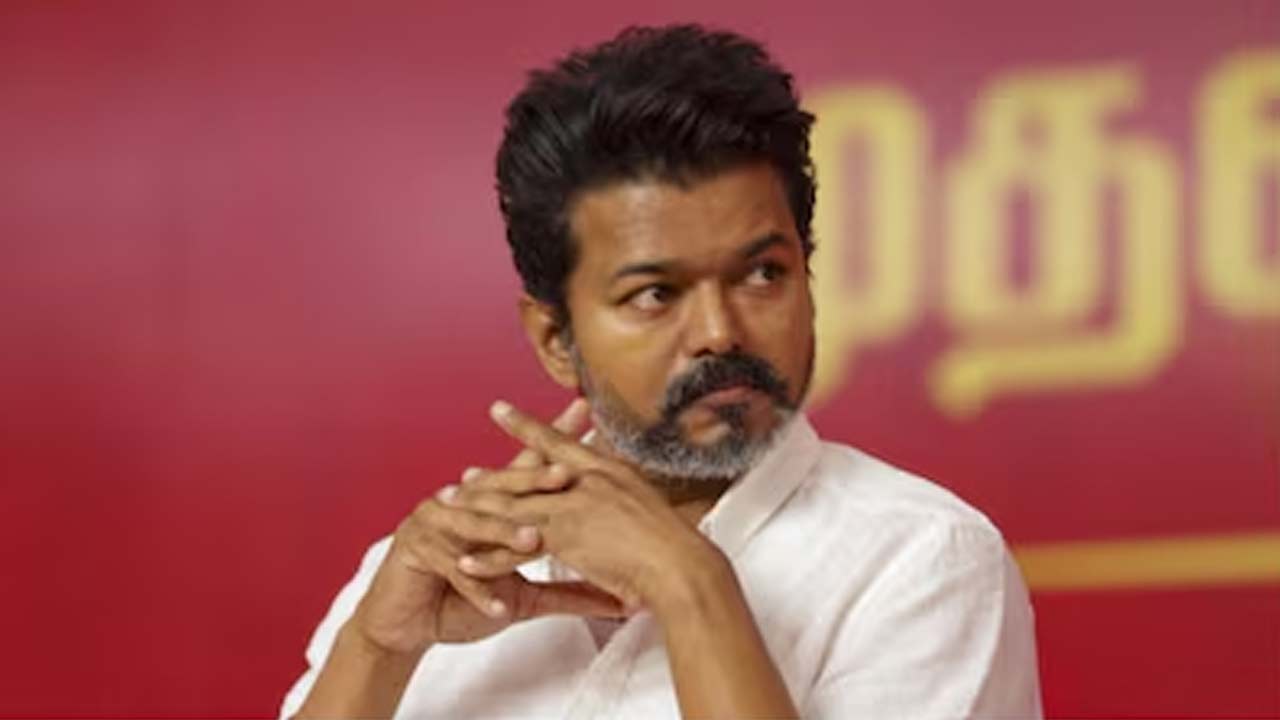 karur stampede cm vijay pays tribute to 41 victims on first anniversary