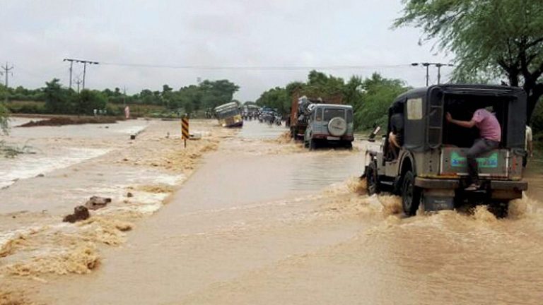 Chintur Rains: చింతూరు ఏజెన్సీలో తగ్గుముఖం పట్టిన వర్షాలు.. కూనవరం వద్ద 30 అడుగులకు చేరిన గోదావరి!