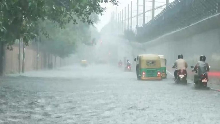 Rain Alert: బ్రిక్స్ సదస్సు వేళ ఢిల్లీకి భారీ వర్ష సూచన