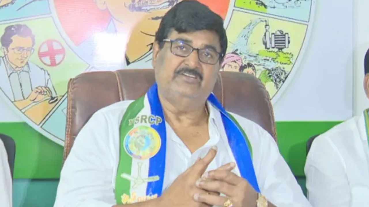 Dharmana Krishnadasu: వర్షాలు లేక సాగు ఆలస్యం.. ఎరువులు లేక రైతుల అవస్థలు.. ధర్మాన కృష్ణదాసు ఆవేదన..