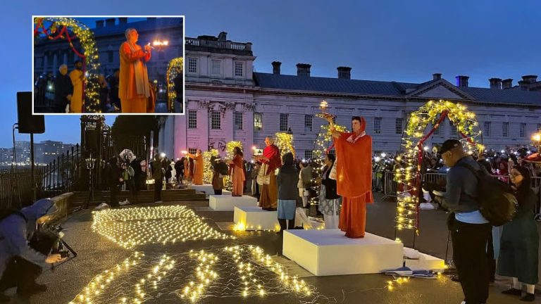 Ganga Aarti in London: లండన్‌లో తొలిసారి గంగా హారతి.. థేమ్స్ నది తీరంలో ఆధ్యాత్మిక సందడి.!