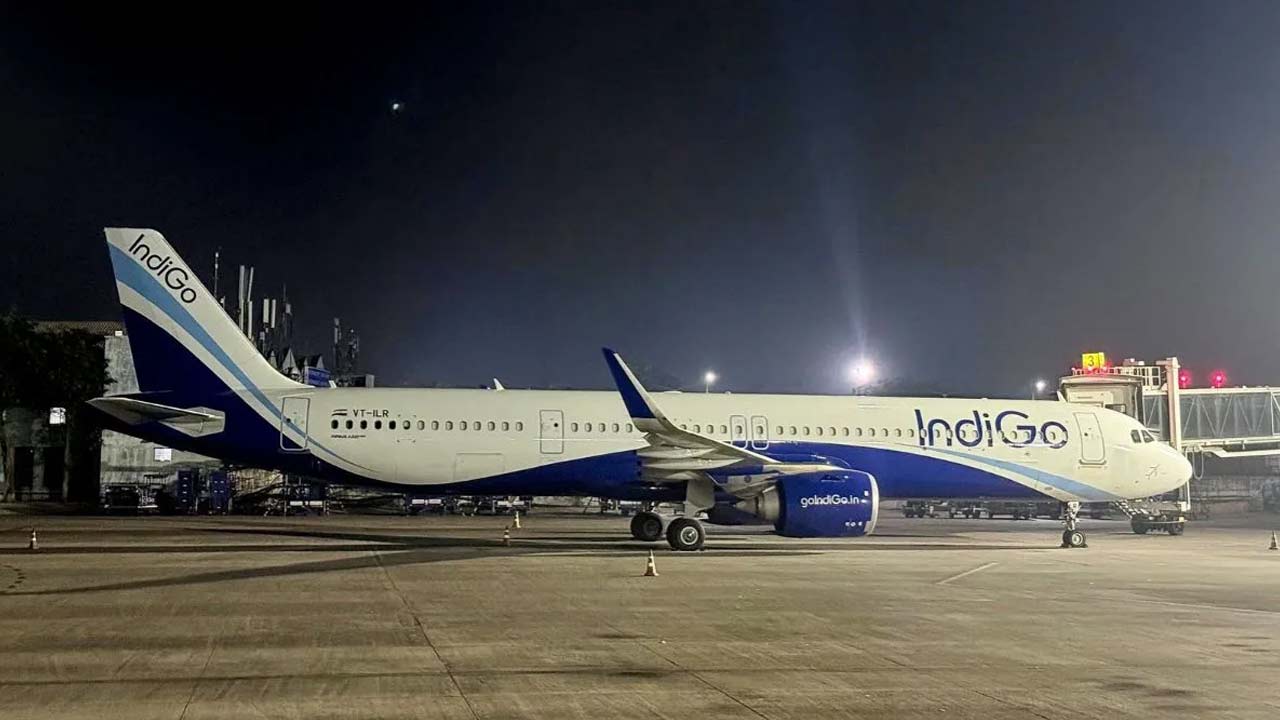 IndiGo Flight: ల్యాండింగ్‌కు ముందు రన్‌వేను తాకిన ఇండిగో విమానం.. గో-అరౌండ్‌తో తప్పిన ప్రమాదం