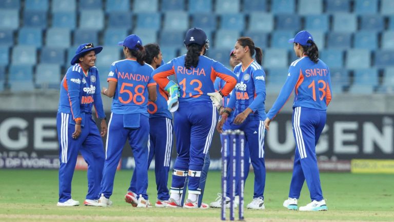 Harmanpreet Kaur: ప్రతిసారి నేనున్నానని ముందుకొస్తుంది.. వికెట్స్ తీస్తుంది.. హర్మన్‌ప్రీత్ సంతోషం!
