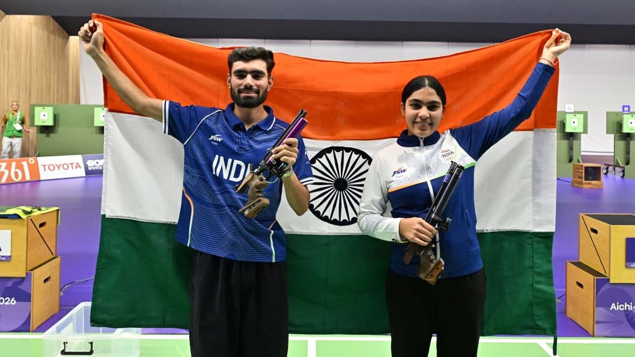 Asian Games 2026 Shooting: ఏషియన్ గేమ్స్ 2026లో భారత షూటర్ల హవా.. స్వర్ణంతో మెరిసిన కమల్‌జీత్- సురుచి