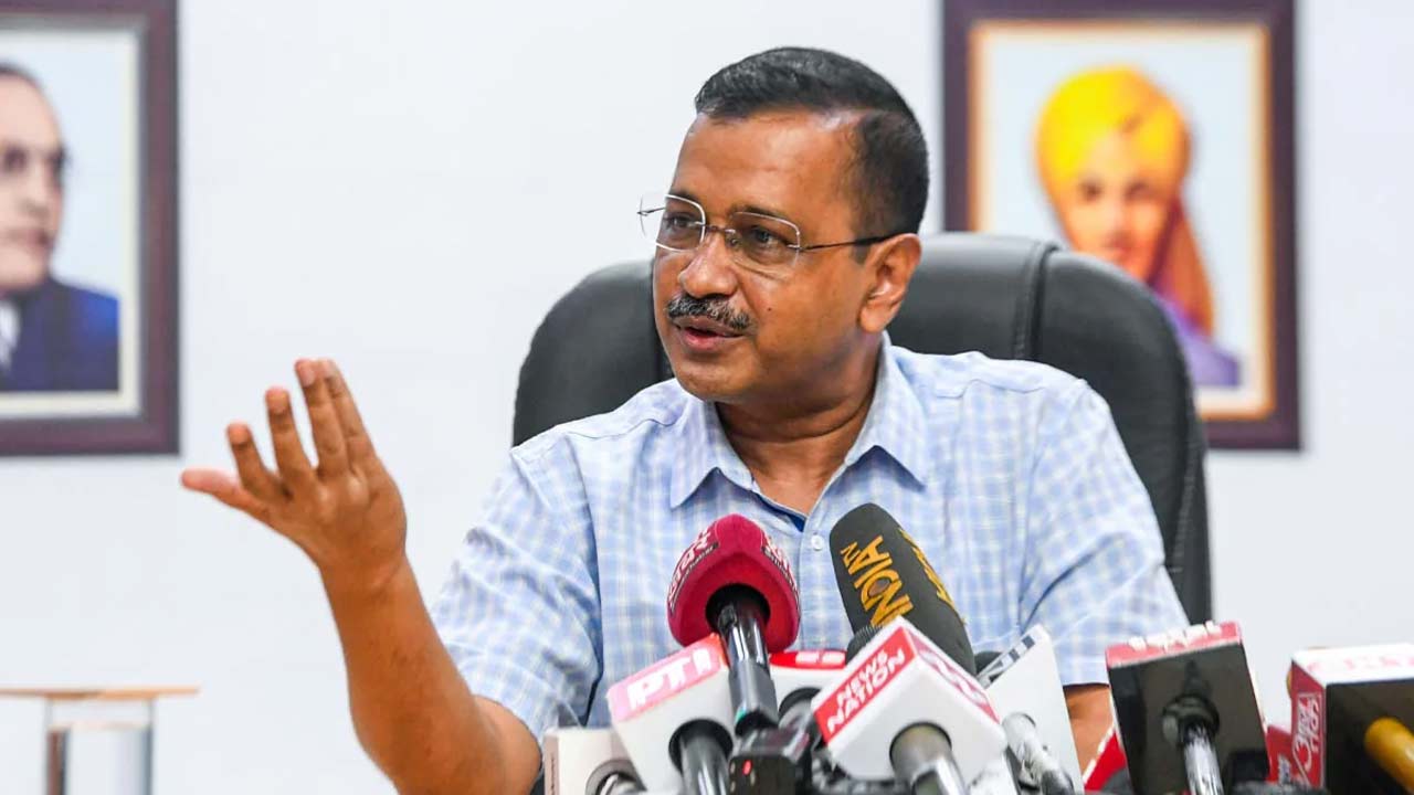 Kejriwal: ‘ఇదెలా సాధ్యం?’ నోటీసులు ఇచ్చినందుకు ఈసీపై ఆప్ ఫైర్