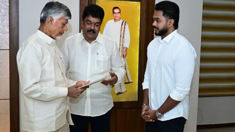 MLA Bonda Uma: సిద్ధార్థకు అవకాశం ఇవ్వండి.. సీఎం చంద్రబాబుకు ఎమ్మెల్యే బోండా ప్రత్యేక విజ్ఞప్తి!