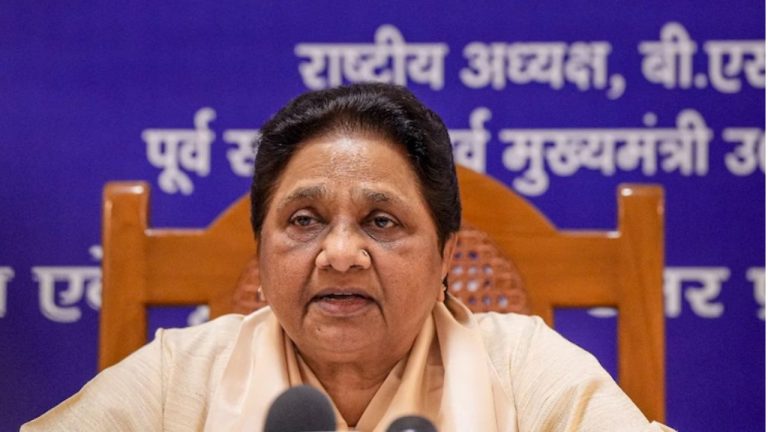 Mayawati: బీఎస్పీ వారసత్వంలో మాయావతి ఊహించని ట్విస్ట్.. అన్న కొడుకులకు నో ఛాన్స్! మేనకోడలికి రెడ్ కార్పెట్..