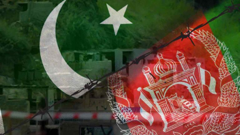 Pakistan-Afghanistan War: పాక్-ఆఫ్ఘాన్‌ల మధ్య ఉద్రిక్తత.. పారిపోతున్న పాక్ సైనికులు.!