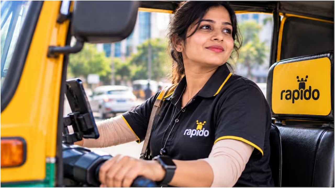 Woman Auto Driver: ఐటీ To ఆటో డ్రైవర్.. హృదయాలను కదిలిస్తున్న యువతి కథ..!