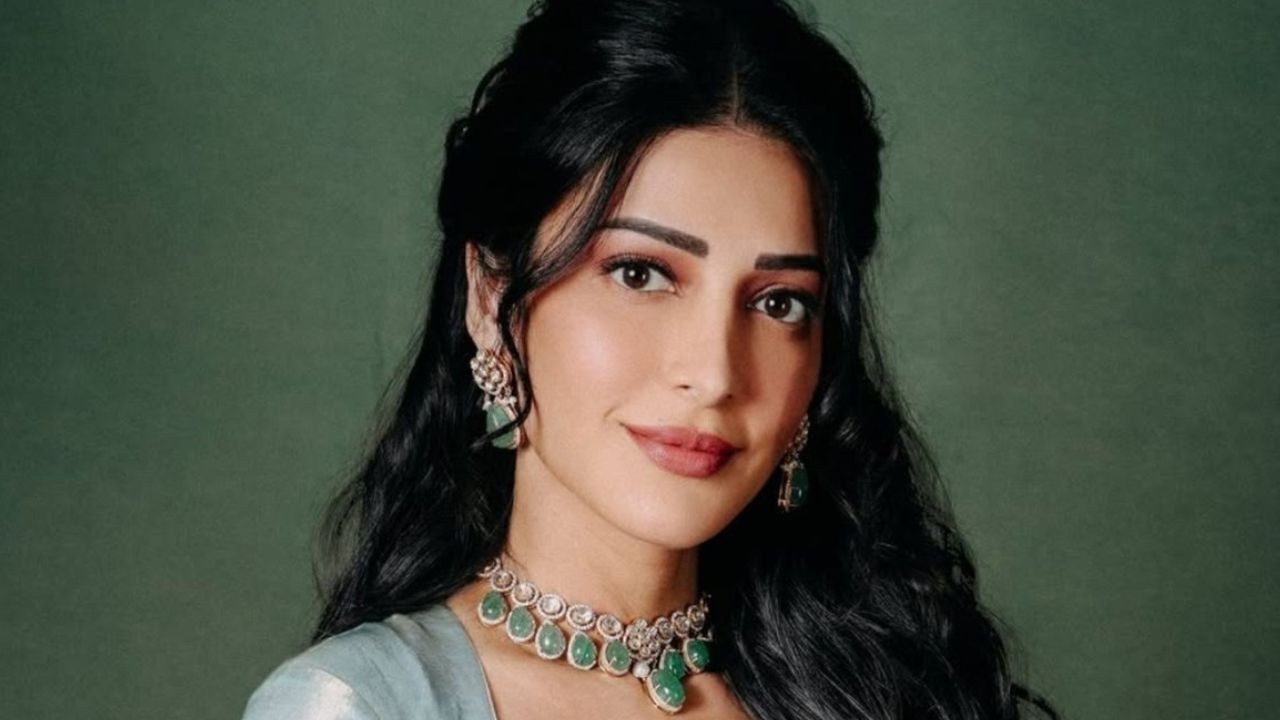 Shruti Haasan: మగవాళ్లకు కూడా పీరియడ్స్ రావాలి.. వాళ్లకు ఆ బాధ తెలియాలి : శ్రుతి హాసన్ కామెంట్స్ వైరల్!