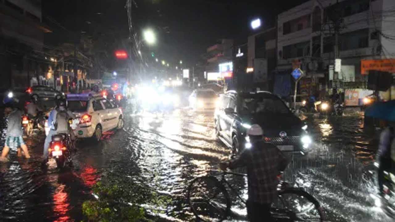 depression effect srikakulam faces power cuts amid heavy rains