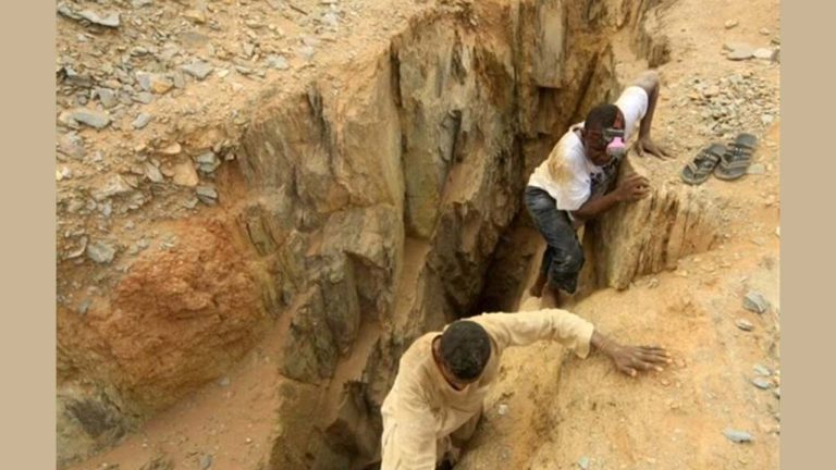 Sudan Gold Mine Collapse: సూడాన్‌లో మరోసారి కుప్పకూలిన బంగారు గని.. 11 మంది మృతి, 30 మందికి పైగా గాయాలు