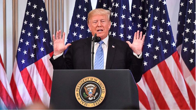 Trump: తెలివైన అధ్యక్షుడు ఉండగా ఏఐకి కళ్లెం వేయక్కర్లేదు.. ట్రంప్ కీలక వ్యాఖ్యలు