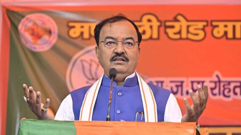 UP: 2047 వరకు అఖిలేష్ కుటుంబంలో ఎవరూ ముఖ్యమంత్రి అవ్వరు.. యూపీ డిప్యూటీ సీఎం కీలక వ్యాఖ్యలు