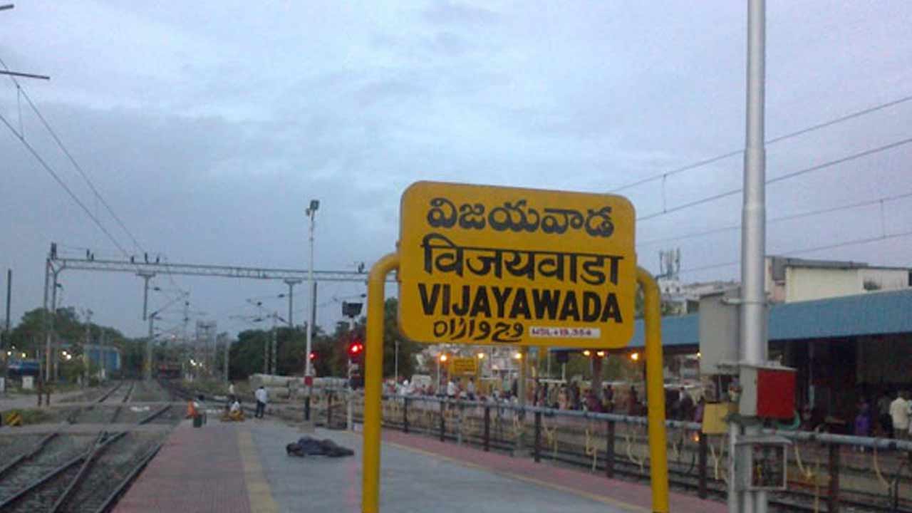 vijayawada explosives seized gelatin sticks detonators recovered