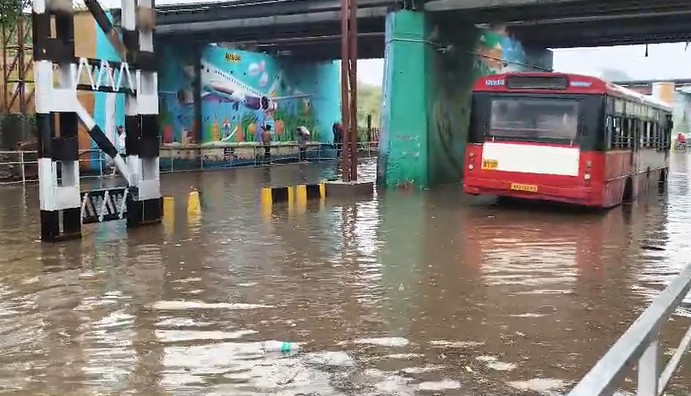 vijayawada heavy rains floods traffic updates