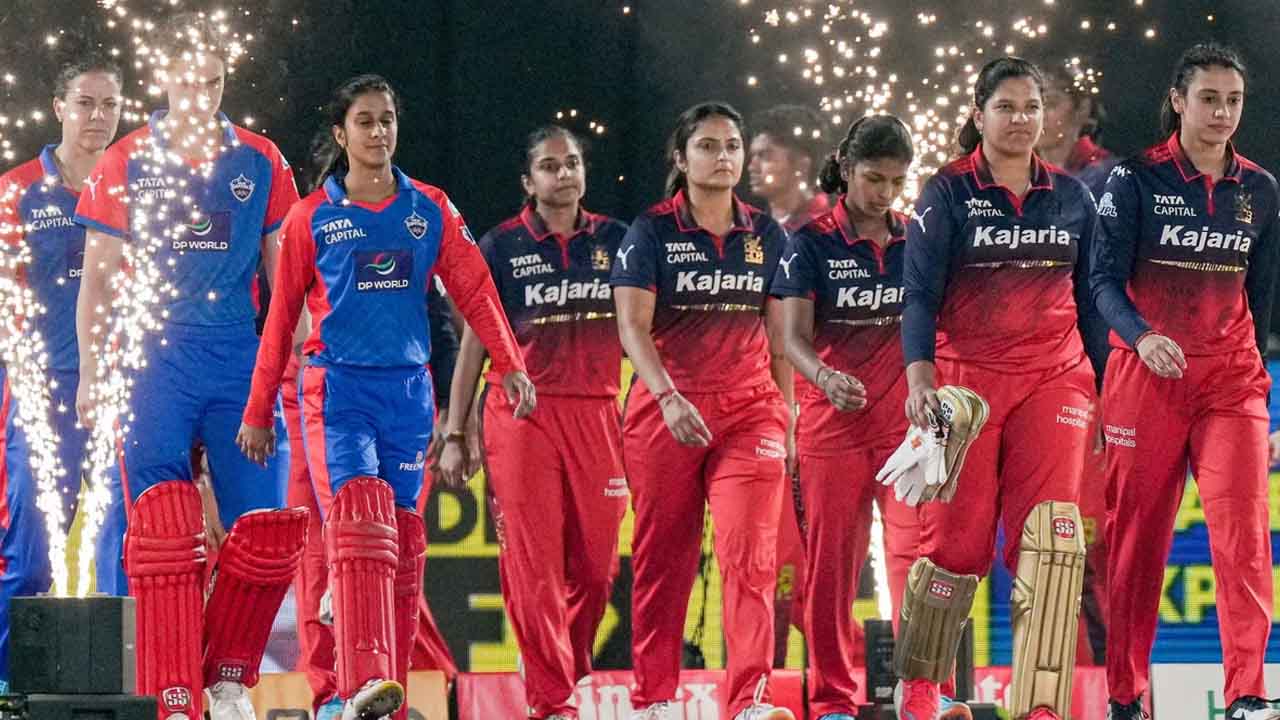 WPL 2027: సంచలన నిర్ణయం తీసుకున్న ఆర్సీబీ.. విధ్వంసకర బ్యాట్స్‌మెన్ రిలీజ్..