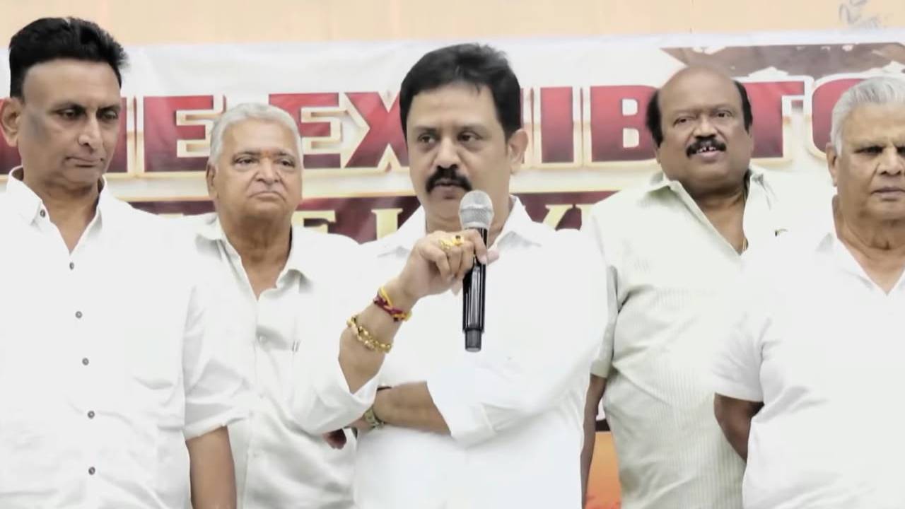 APFDC Chairman : ఏపీలో 3 నెలల్లో 400 థియేటర్లు బంద్.. టికెట్ రేట్ల పెంపుపై అత్యాశ వద్దు