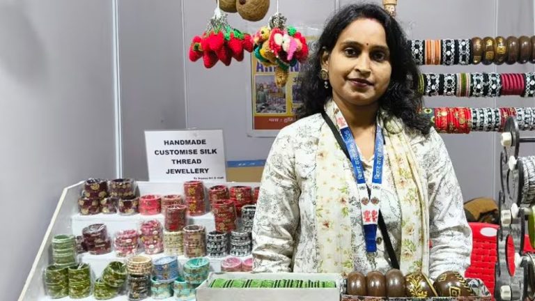 Success Story: రూ.150తో మొదలైన ప్రయాణం.. ఇప్పుడు రూ.10 లక్షల టర్నోవర్.. గృహిణి అద్భుత విజయం..!