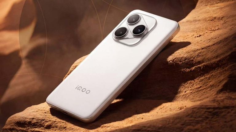 iQOO 16: ఐకూ 16 అదిరిపోయే గేమింగ్ ఫోన్.. 8,500mAh బ్యాటరీ, 16GB RAM, 50MP ట్రిపుల్ కెమెరా!