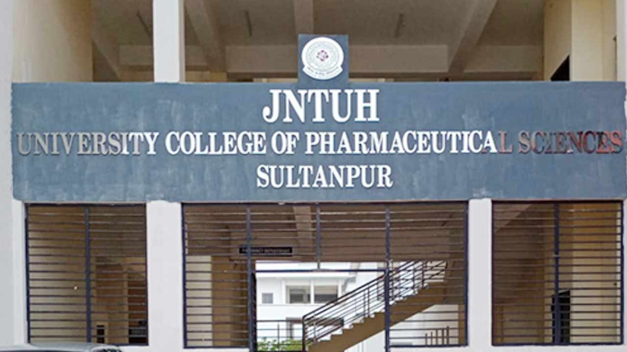 jntu sultanpur ragging incident two senior students suspended