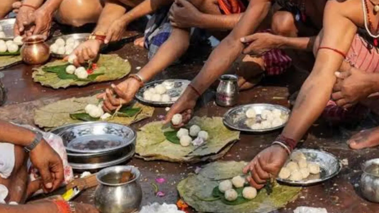 Pitru Paksha 2026: తర్పణం ఇచ్చాక ఈ 4 పొరపాట్లు అస్సలు చేయొద్దు.. పితృదేవతల ఆగ్రహానికి గురయ్యే ప్రమాదం!