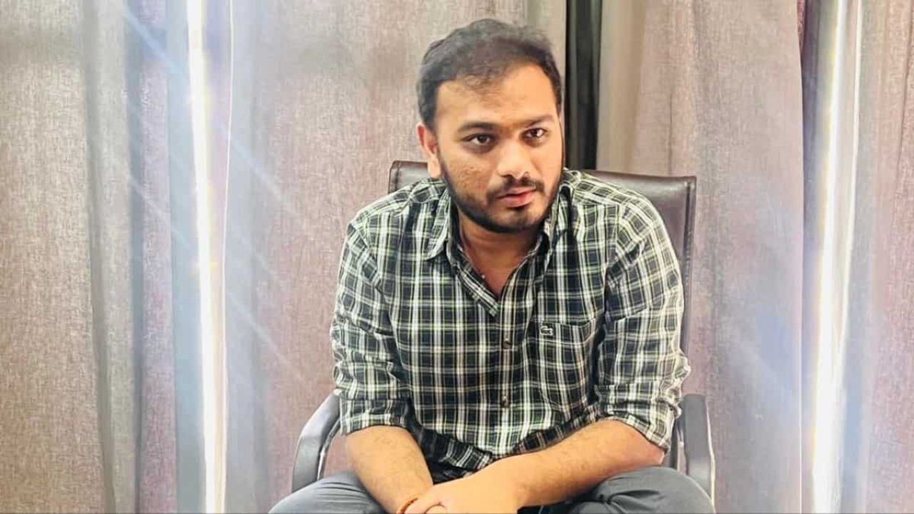 Srikanth Odela: నాలుగేళ్లు గేటు బయటే నుంచుంటే సుకుమార్ కంట పడ్డా!