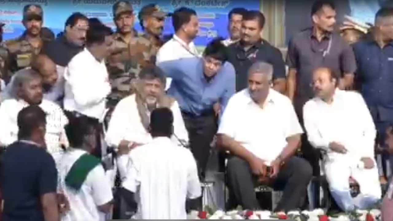 karnataka farmer seeks marriage guarantee scheme from cm dk shivakumar