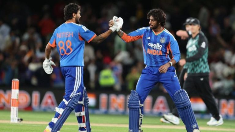Team India History: టీ20 క్రికెట్ చరిత్రలోనే సరికొత్త రికార్డు.. తొలి జట్టుగా టీమిండియా!